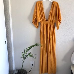 Gorgeous yellow maxi dress forever 21